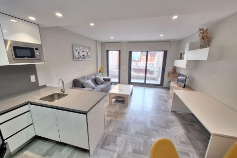Dzīvoklis Torrevieja, Alicante, Spānijā 1 istaba, 77 m2 Nr. 147616