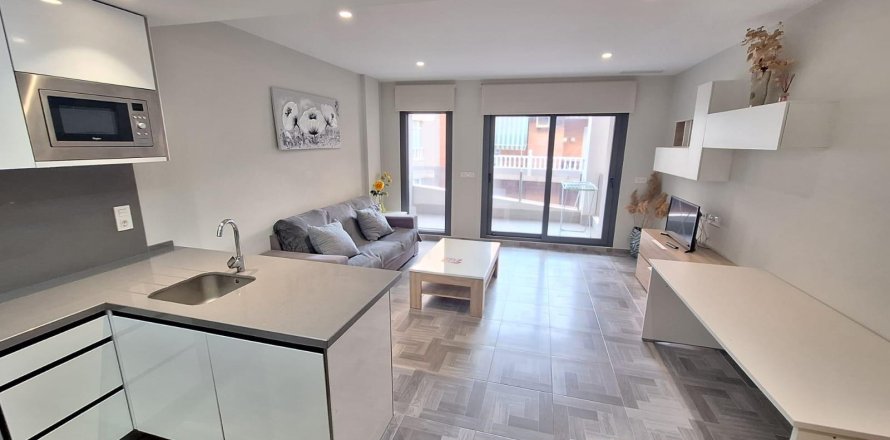 Dzīvoklis Torrevieja, Alicante, Spānijā 1 istaba, 77 m2 Nr. 147616