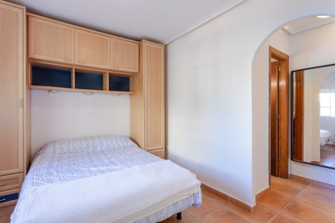 Huvila myytävänä Pilar de la Horadada, Alicante, Espanja, 3 makuuhuonetta, 86 m2 No. 147611 - kuva 19