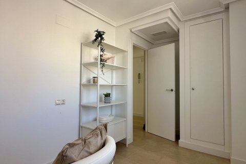 Huoneisto myytävänä Torrevieja, Alicante, Espanja, 3 makuuhuonetta, 90 m2 No. 147612 - kuva 5