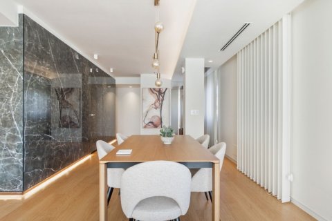 Apartament w Torrevieja, Alicante, Hiszpania 2 sypialnie, 160 mkw. nr 147613 – zdjęcie 20