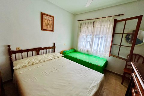 Kaupunkipientalo myytävänä Torrevieja, Alicante, Espanja, 3 makuuhuonetta, 69 m2 No. 192303 - kuva 21