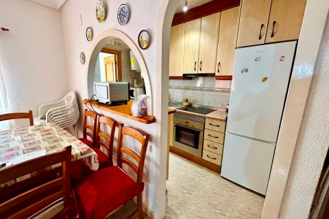 Kaupunkipientalo myytävänä Torrevieja, Alicante, Espanja, 3 makuuhuonetta, 69 m2 No. 192303 - kuva 10