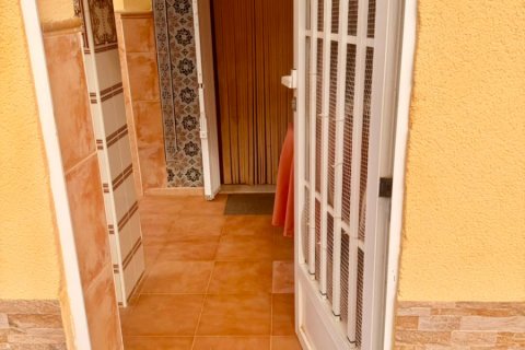 Kaupunkipientalo myytävänä Torrevieja, Alicante, Espanja, 3 makuuhuonetta, 69 m2 No. 192303 - kuva 7