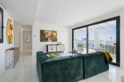 Apartment for sale in Estepona, Malaga, Spain 3 bedrooms, 144 sq.m. No. 136147 - photo 17
