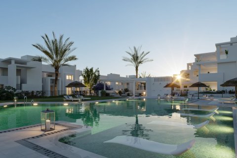 Apartamento en venta Estepona, Málaga, España 3 dormitorios, 147 m2 No. 136146 - foto 5