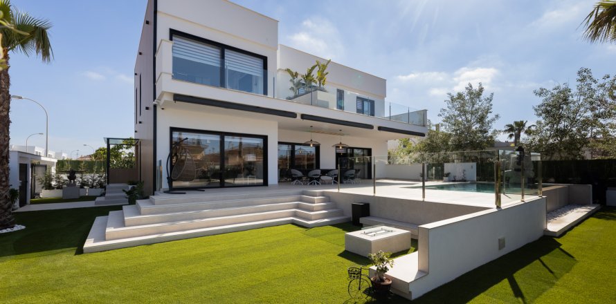 Villa i Marratxinet (Marratxi), Mallorca, Spanien 5 sovrum, 475 kvm. Nr. 161044