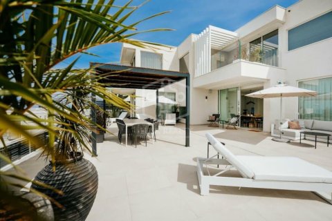 Villa in vendita a Adeje, Tenerife, Spagna 3 camere da letto, 354 mq. N° 161041 - foto 2