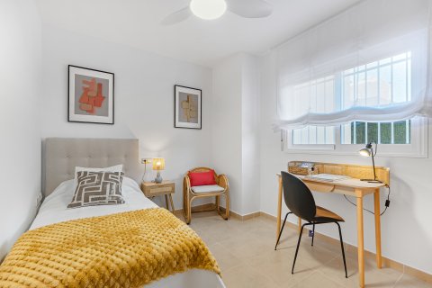 Apartment for sale in Alicante, Spain 2 bedrooms, 69 sq.m. No. 183477 - photo 17