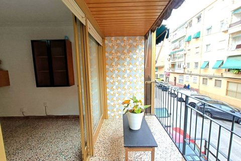 Apartamento en venta en Alicante, España 3 dormitorios, 90 m2 No. 183475 - foto 6