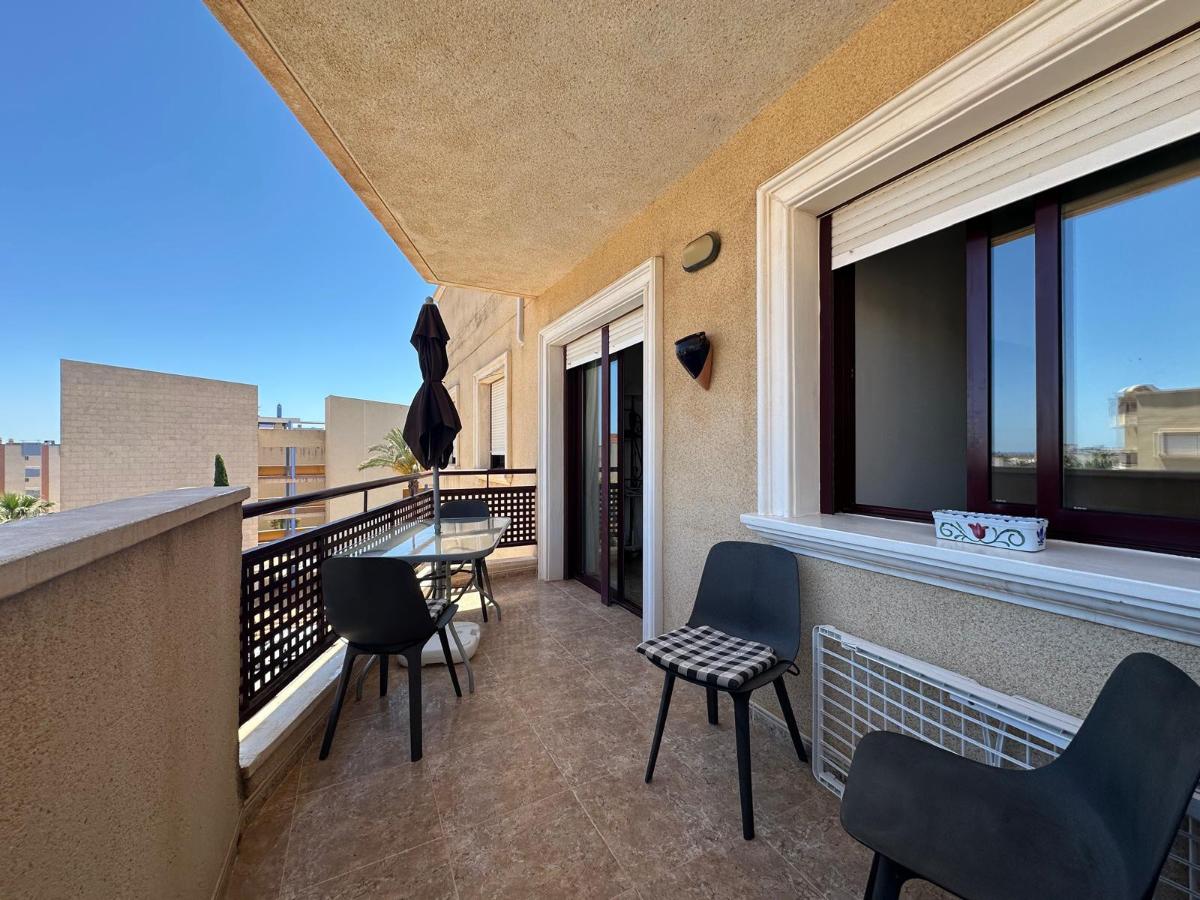 Apartamento en Alicante, España 2 dormitorios, 64 m2 No. 148973