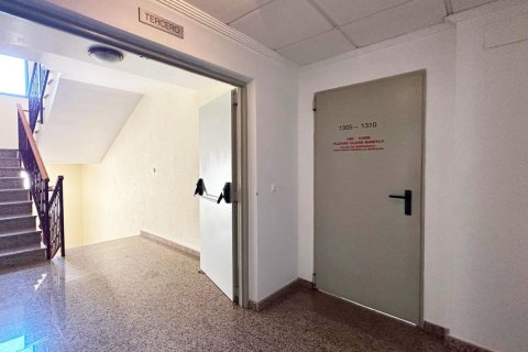 Apartment for sale in Alicante, Spain 2 bedrooms, 64 sq.m. No. 148973 - photo 26