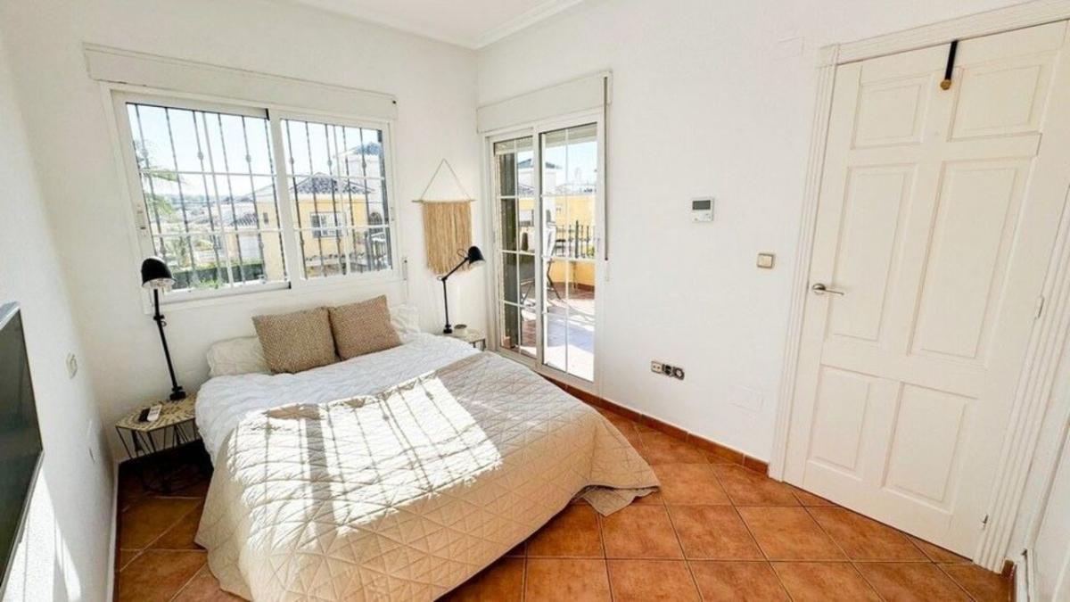 Villa in Algorfa, Alicante, Spain 5 bedrooms, 172 sq.m. No. 148975