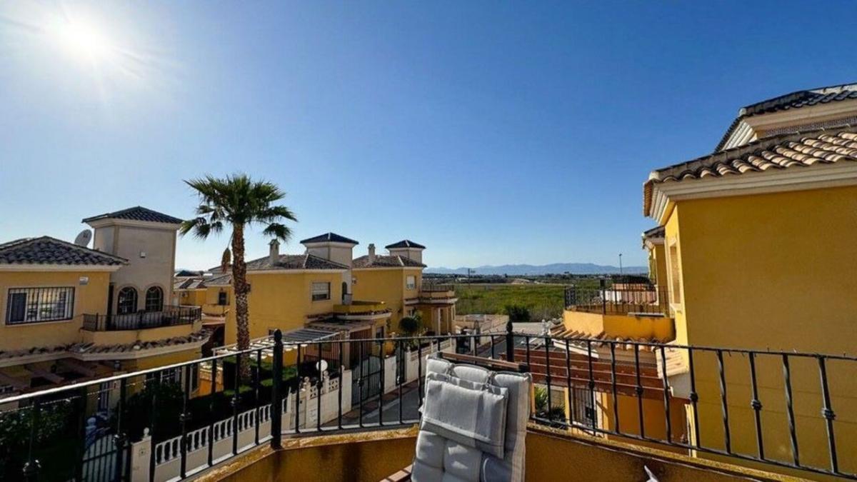 Villa in Algorfa, Alicante, Spain 5 bedrooms, 172 sq.m. No. 148975