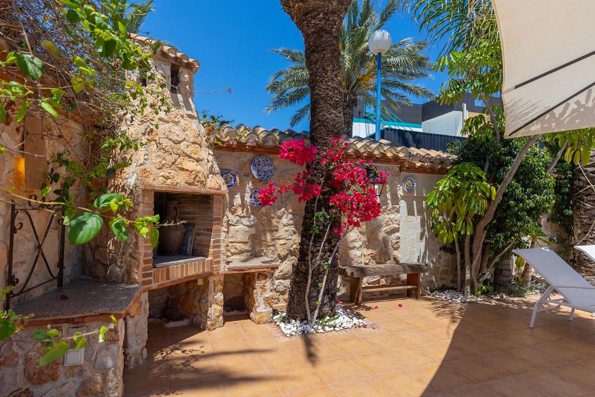 Villa a Orihuela, Alicante, Spagna 4 camere da letto, 168 mq. N° 148977