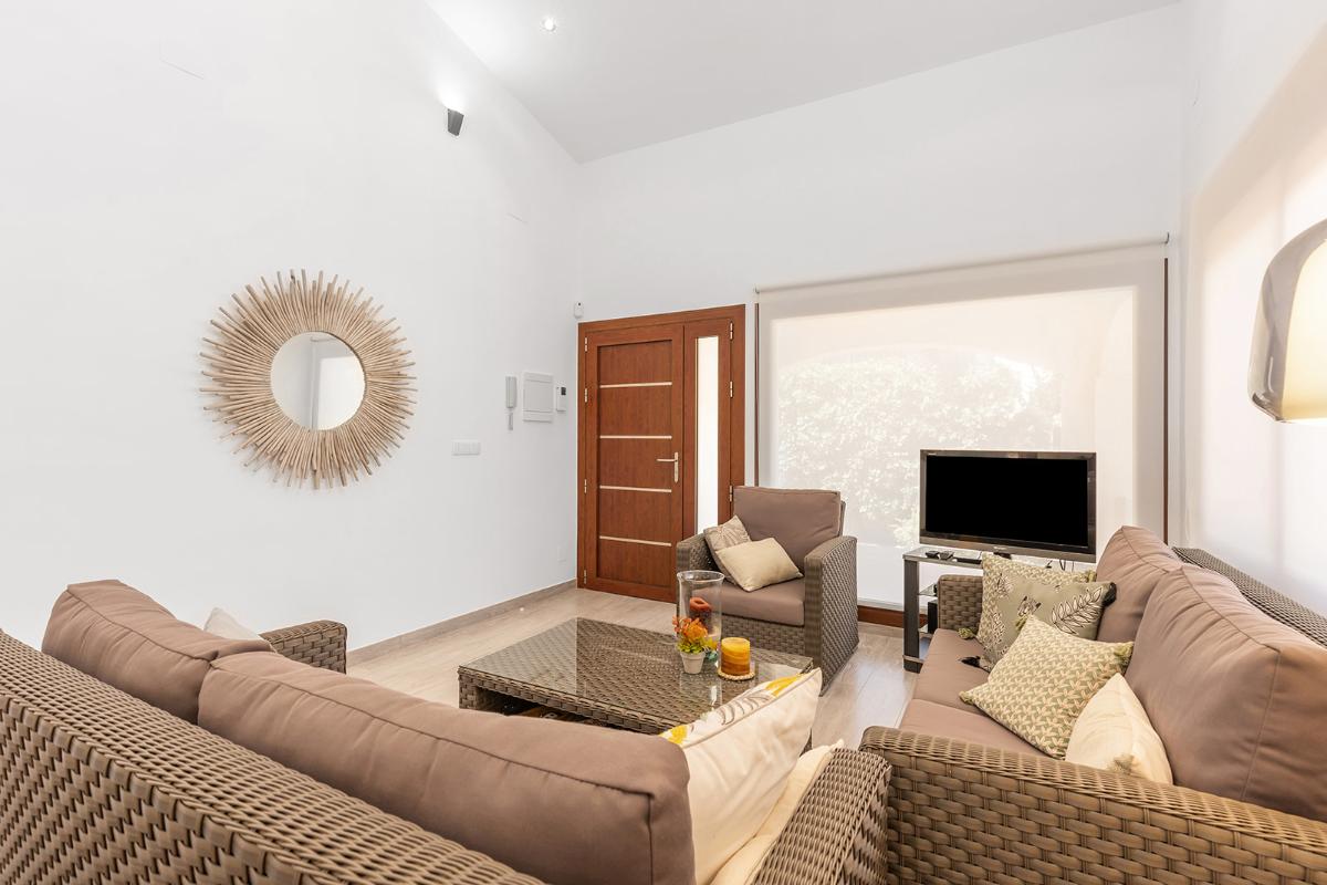 Villa a Orihuela, Alicante, Spagna 4 camere da letto, 168 mq. N° 148977