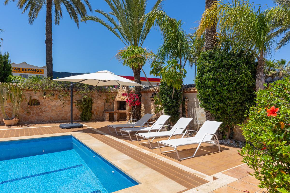 Villa a Orihuela, Alicante, Spagna 4 camere da letto, 168 mq. N° 148977