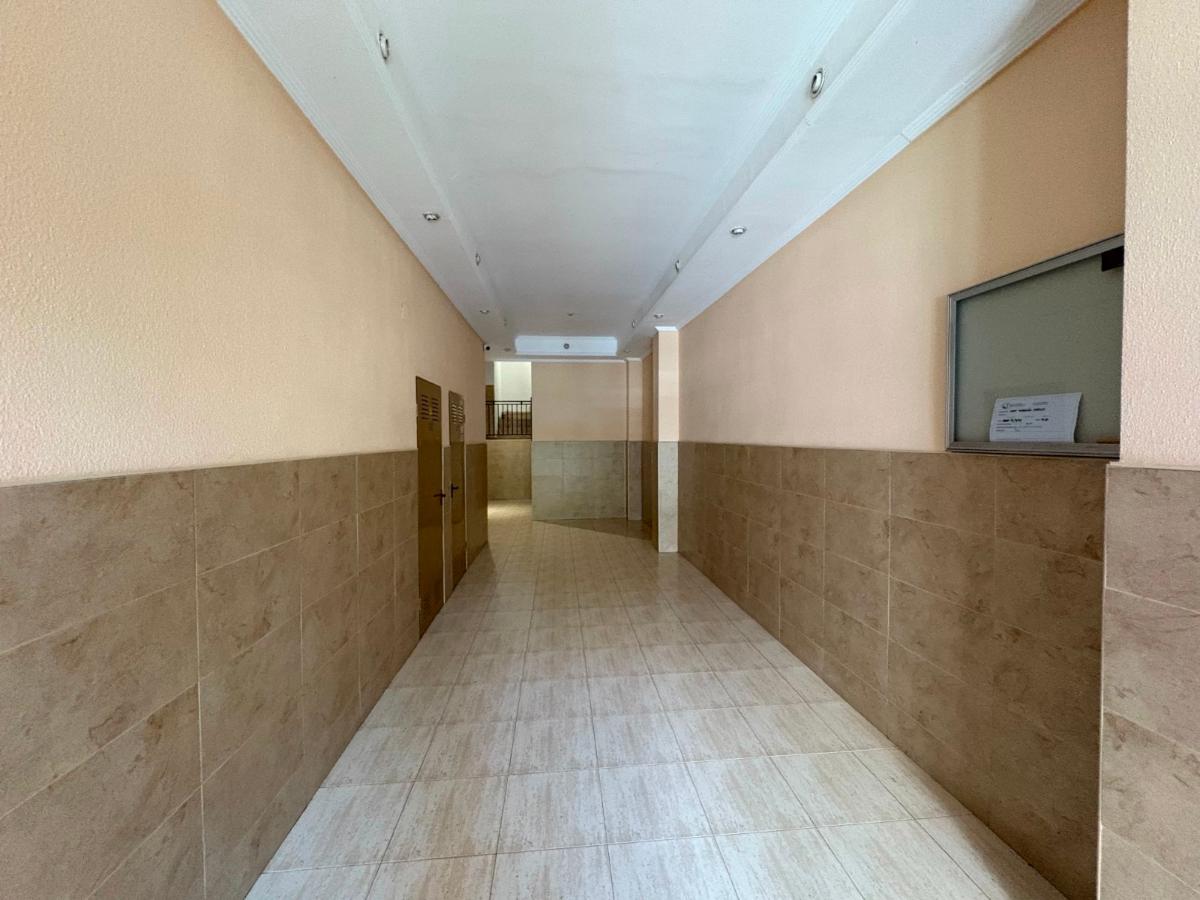 Apartment in Torrevieja, Alicante, Spain 4 bedrooms, 115 sq.m. No. 148972