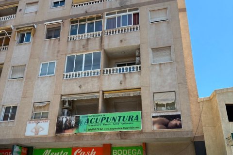 Appartamento a Torrevieja, Alicante, Spagna 4 camere da letto, 115 mq. N° 148972