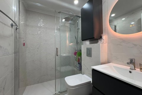 Apartment à vendre à Torrevieja, Alicante, Espagne, 4 chambres, 115 m2 No. 148972 - photo 16