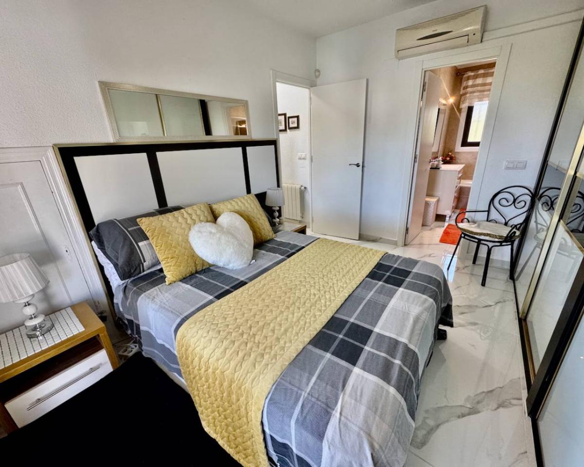 Villa à Algorfa, Alicante, Espagne 5 chambres, 375 m2 No. 148974