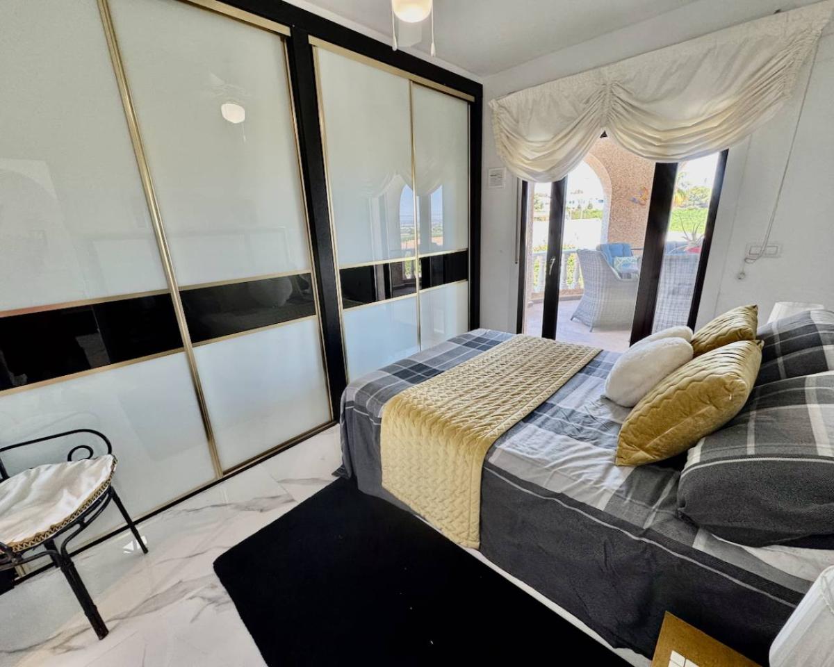 Villa à Algorfa, Alicante, Espagne 5 chambres, 375 m2 No. 148974