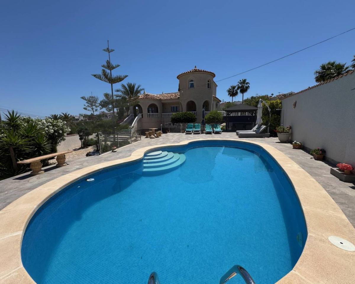 Villa à Algorfa, Alicante, Espagne 5 chambres, 375 m2 No. 148974