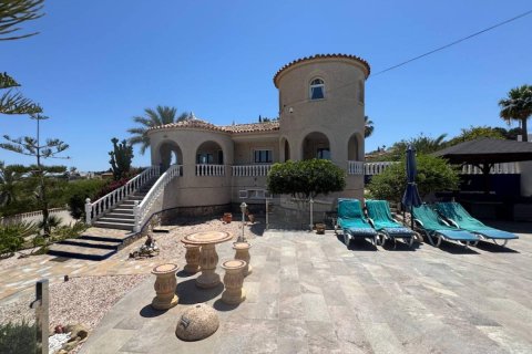 Villa i Algorfa, Alicante, Spanien 5 sovrum, 375 kvm. Nr. 148974
