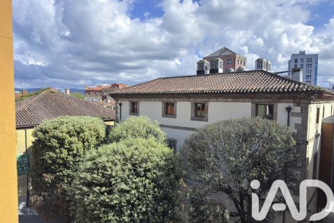 Apartment for sale in Gijon, Asturias, Spain 1 bedroom, 61 sq.m. No. 172412 - photo 16