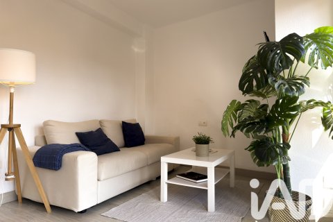 Apartment for sale in Gijon, Asturias, Spain 1 bedroom, 61 sq.m. No. 172412 - photo 12
