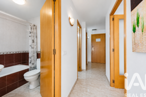 Apartment for sale in Vandellòs i l'Hospitalet de l'Infant, Tarragona, Spain 2 bedrooms, 70 sq.m. No. 172411 - photo 8