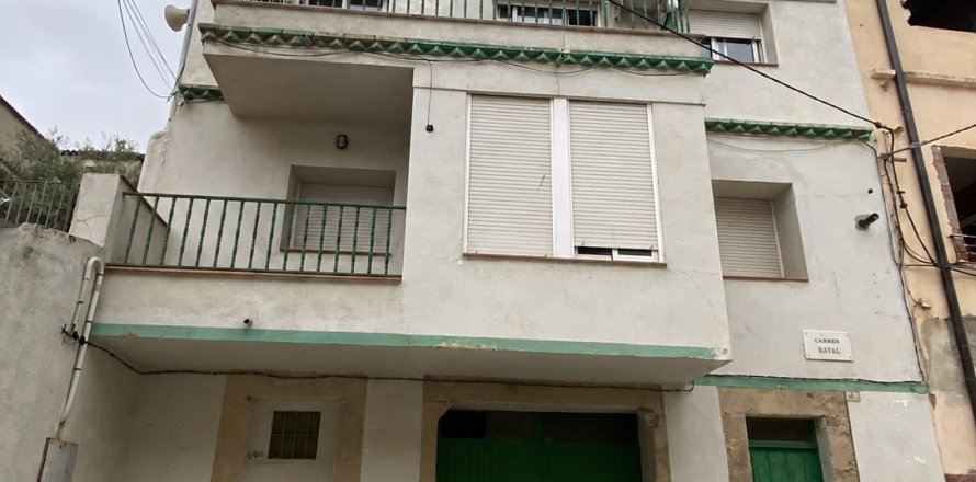 Commercial property in Corbera d'Ebre, Tarragona, Spain 275 sq.m. No. 172414