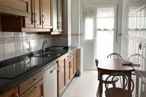 Продажа квартиры в Сан Андрес дель Рабанедо, Леон, Испания 1 спальня, 87м2 №184794 - фото 17