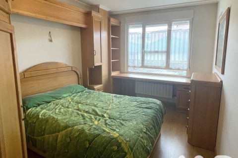 Продажа квартиры в Сан Андрес дель Рабанедо, Леон, Испания 1 спальня, 87м2 №184794 - фото 4