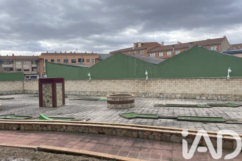 Продажа квартиры в Сан Андрес дель Рабанедо, Леон, Испания 1 спальня, 87м2 №184794 - фото 3