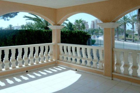 Huvila myytävänä La Manga del Mar Menor, Murcia, Espanja, 3 makuuhuonetta, 465 m2 No. 171690 - kuva 5