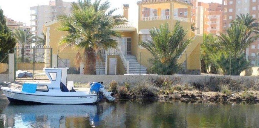 Huvila La Manga del Mar Menor, Murcia, Espanja 3 makuuhuonetta, 465 m2 No. 171690