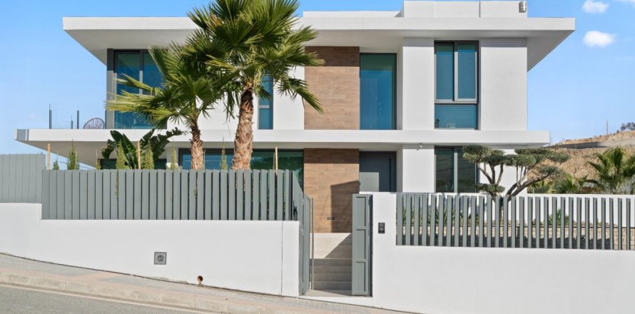Villa en Benidorm, Alicante, España 4 dormitorios, 503.15 m2 No. 167251