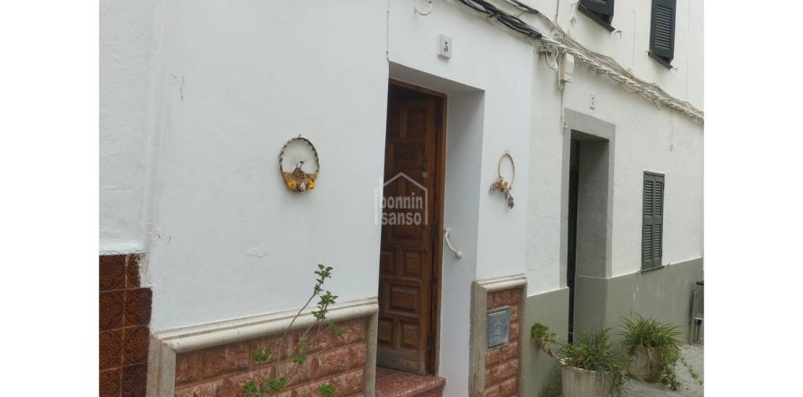 Townhouse Ferreries, Menorca, Spain 4 bedrooms, 175 sq.m. No. 133223