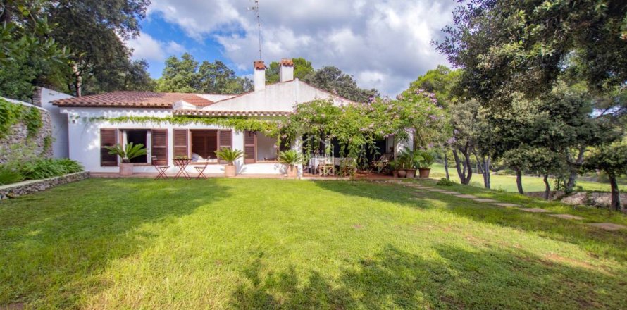 House Es Mercadal, Menorca, Espagne 4 chambres, 230 m2 No. 133222