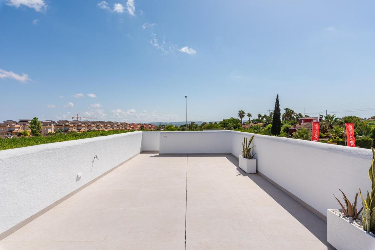 Huvila Benijofar, Alicante, Espanja 3 makuuhuonetta, 225 m2 No. 97263
