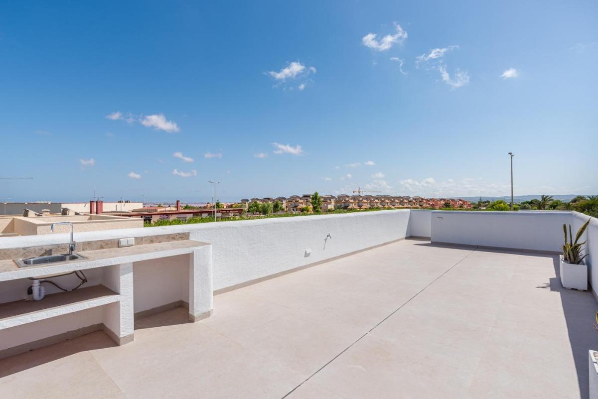 Huvila Benijofar, Alicante, Espanja 3 makuuhuonetta, 225 m2 No. 97263