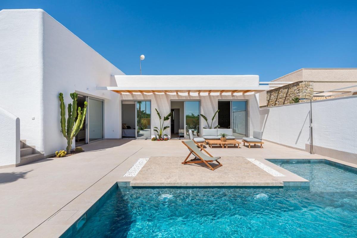 Huvila Benijofar, Alicante, Espanja 3 makuuhuonetta, 225 m2 No. 97263