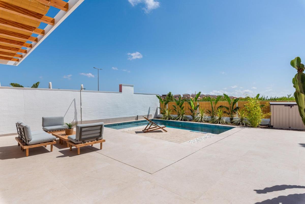Huvila Benijofar, Alicante, Espanja 3 makuuhuonetta, 225 m2 No. 97263