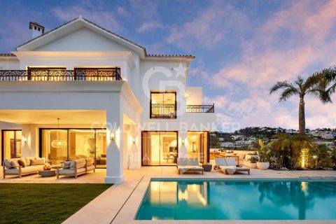 Villa à vendre à Benahavis, Malaga, Espagne, 5 chambres, 522 m2 No. 158759 - photo 2