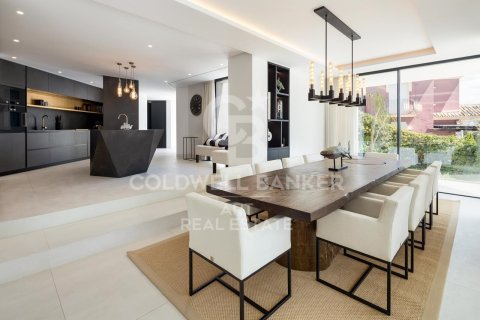 Villa for sale in Benahavis, Malaga, Spain 5 bedrooms, 555 sq.m. No. 158758 - photo 6
