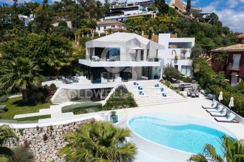 Villa for sale in Benahavis, Malaga, Spain 5 bedrooms, 555 sq.m. No. 158758 - photo 28