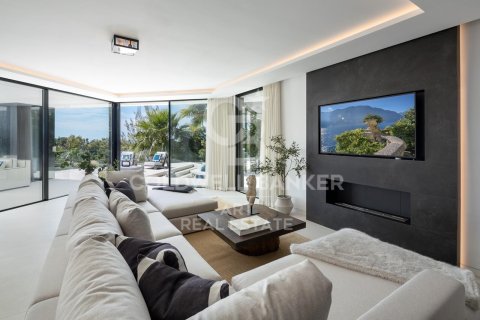 Villa for sale in Benahavis, Malaga, Spain 5 bedrooms, 555 sq.m. No. 158758 - photo 4