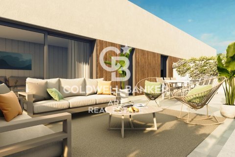 Huoneisto myytävänä Estepona, Malaga, Espanja, 2 makuuhuonetta, 111 m2 No. 158761 - kuva 3