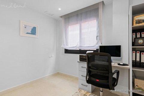 Villa in vendita a Guardamar del Segura, Alicante, Spagna 4 camere da letto, 171 mq. N° 142835 - foto 10